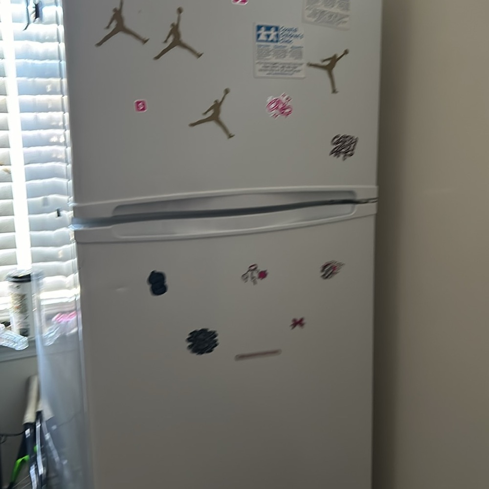 Haier - Picture 3 of 3